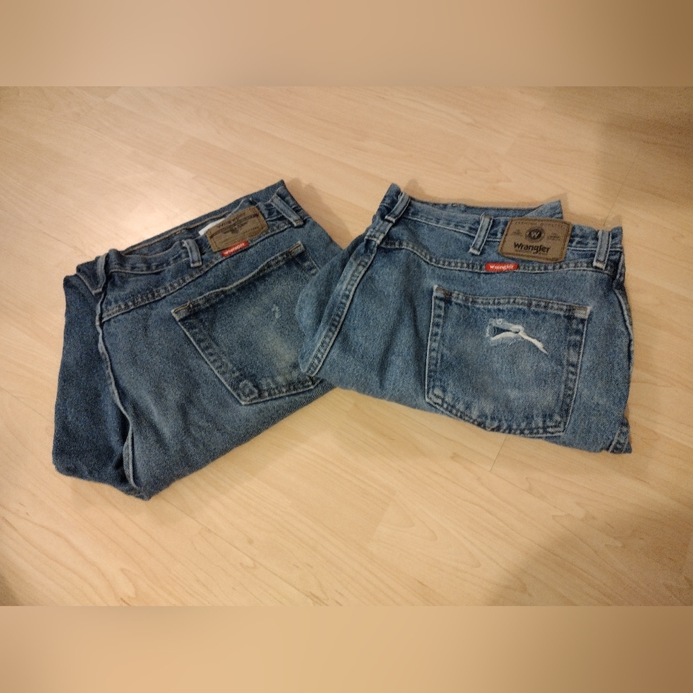 2 pairs Wrangler work jeans size 42/30